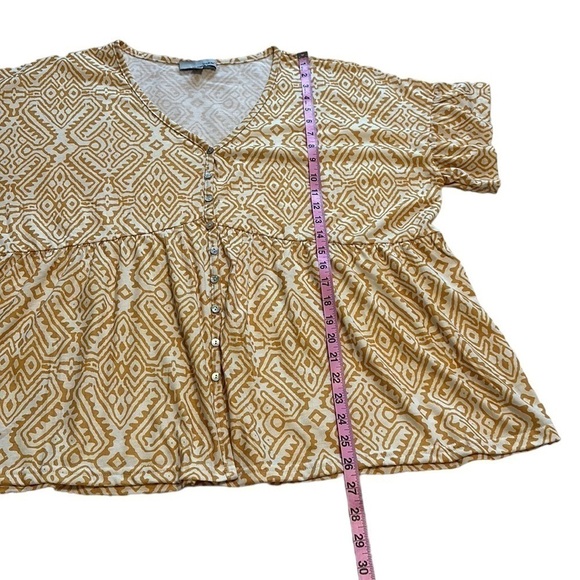 Luukse Button-Front V-Neck Peplum Top Yellow & White Abstract- Size 3X - Picture 7 of 9